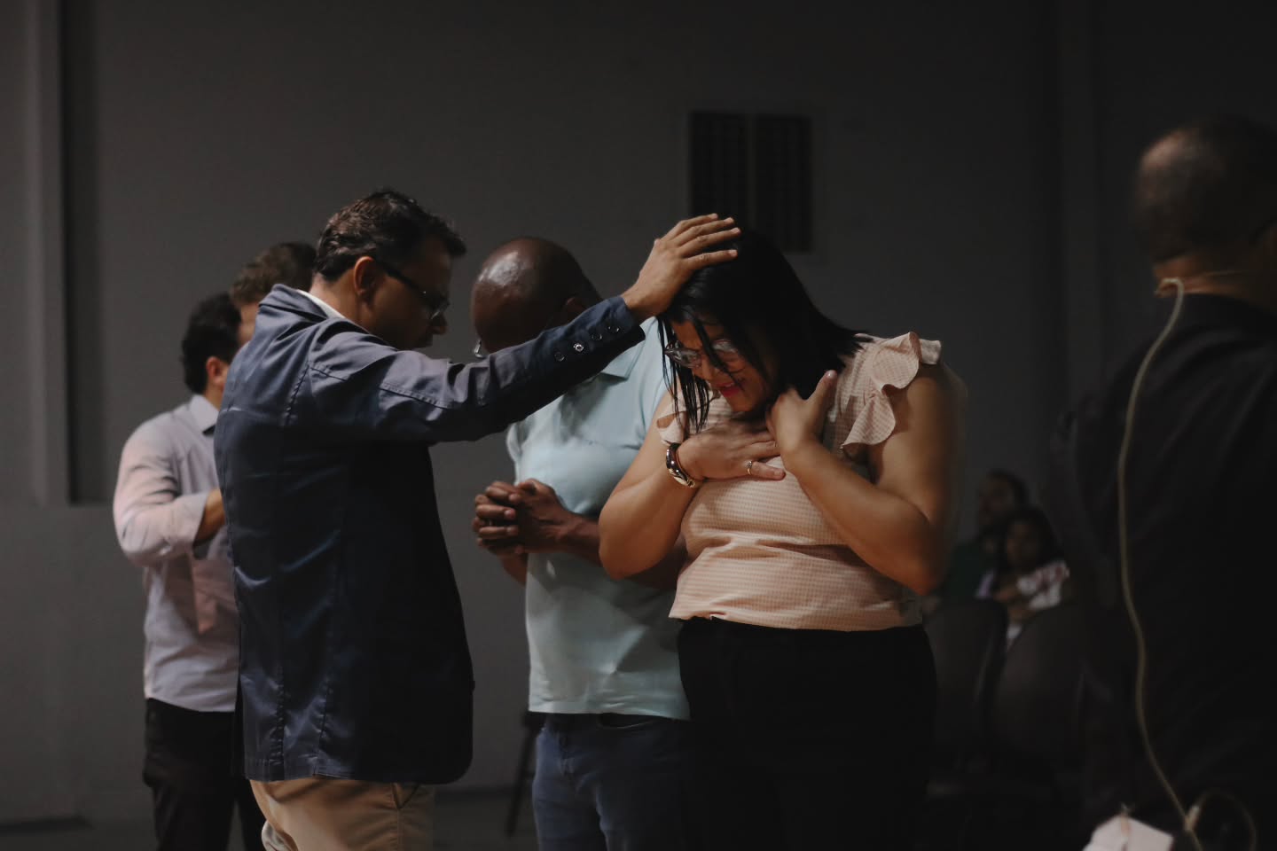 Ministração e oração